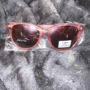 Women’s sunglasses pink square shape brand new, never used